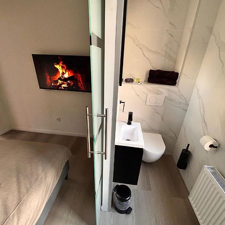 Foursuites Liège Exteriör bild