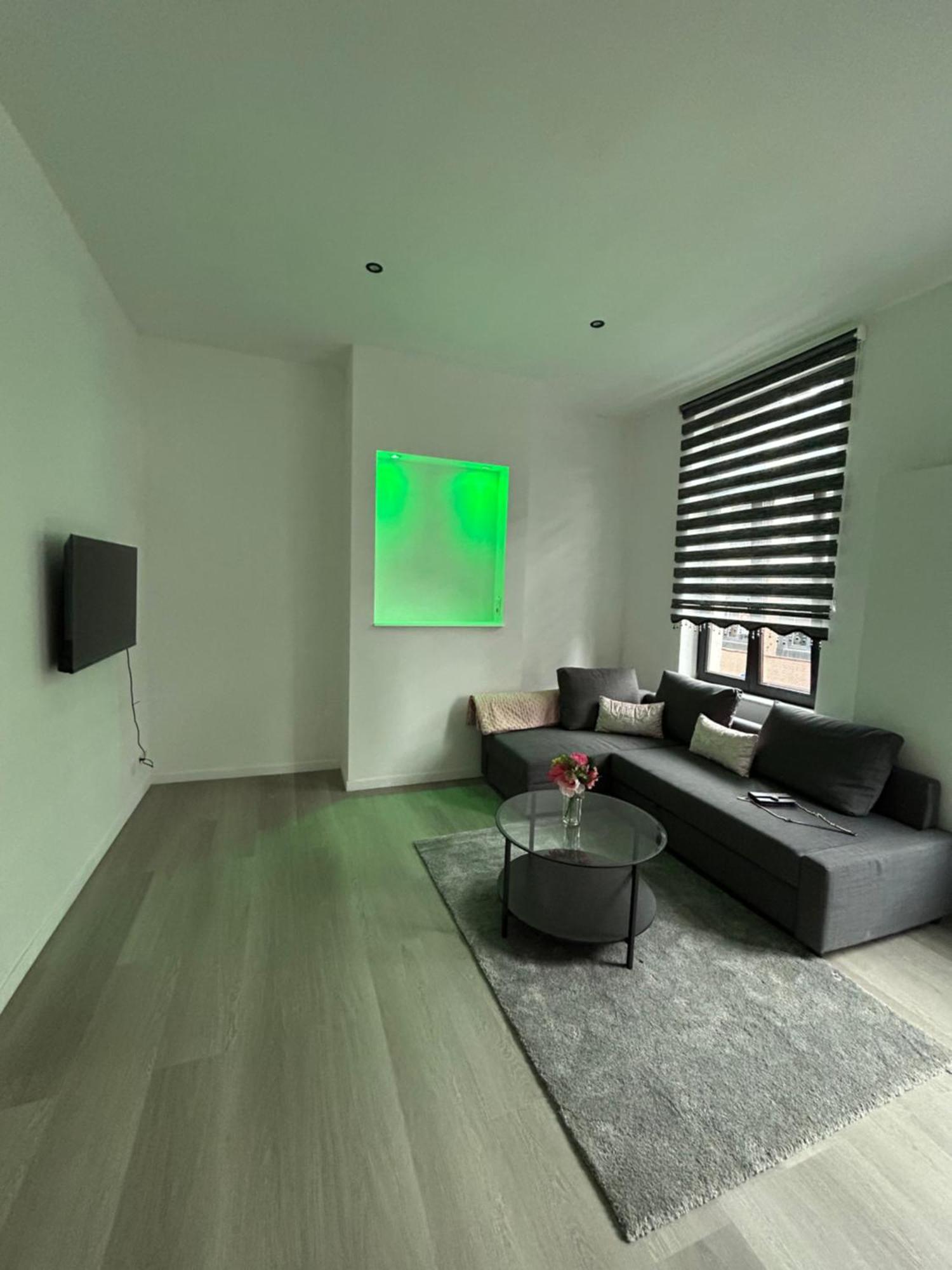 Foursuites Liège Exteriör bild