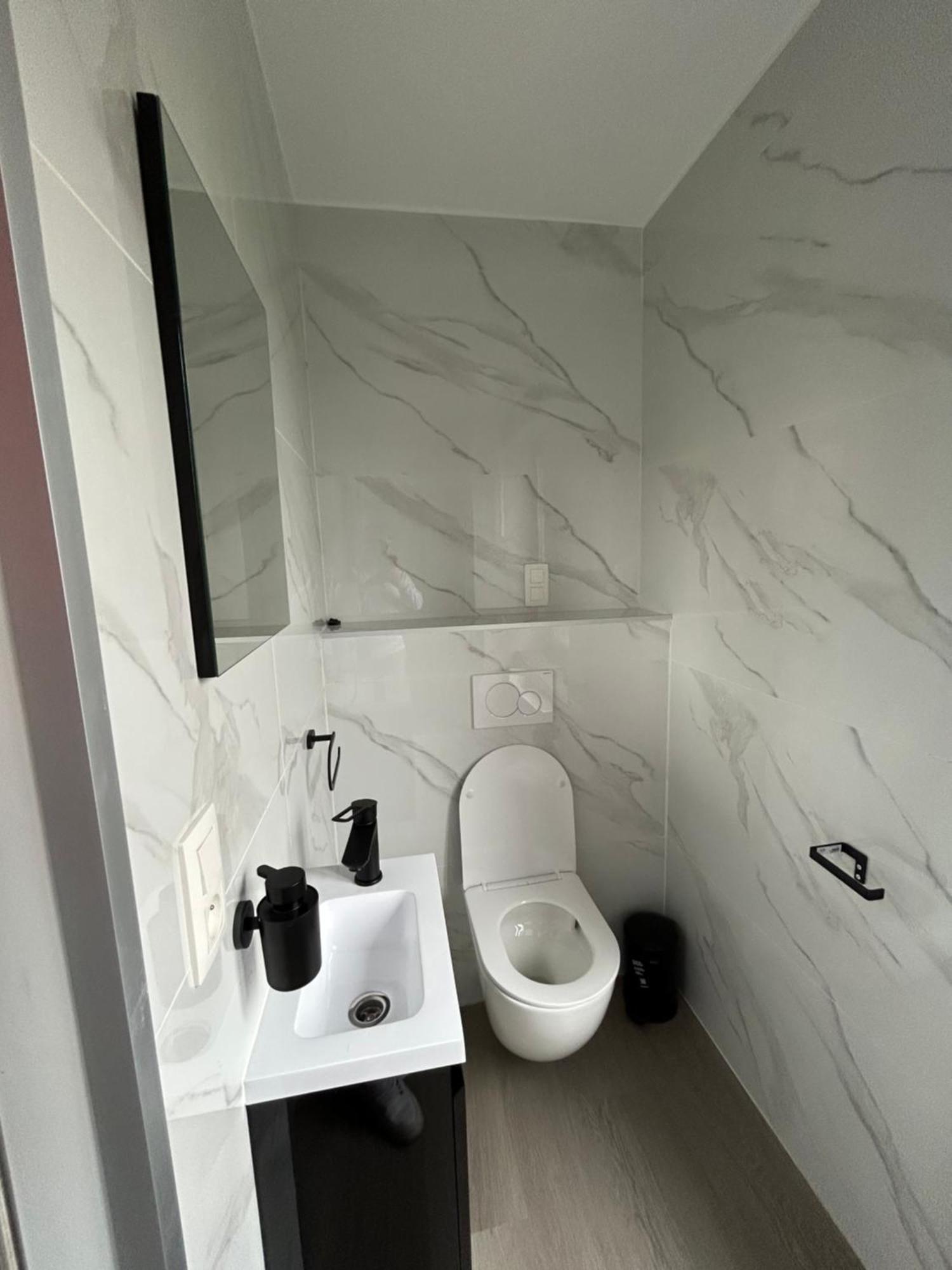 Foursuites Liège Exteriör bild