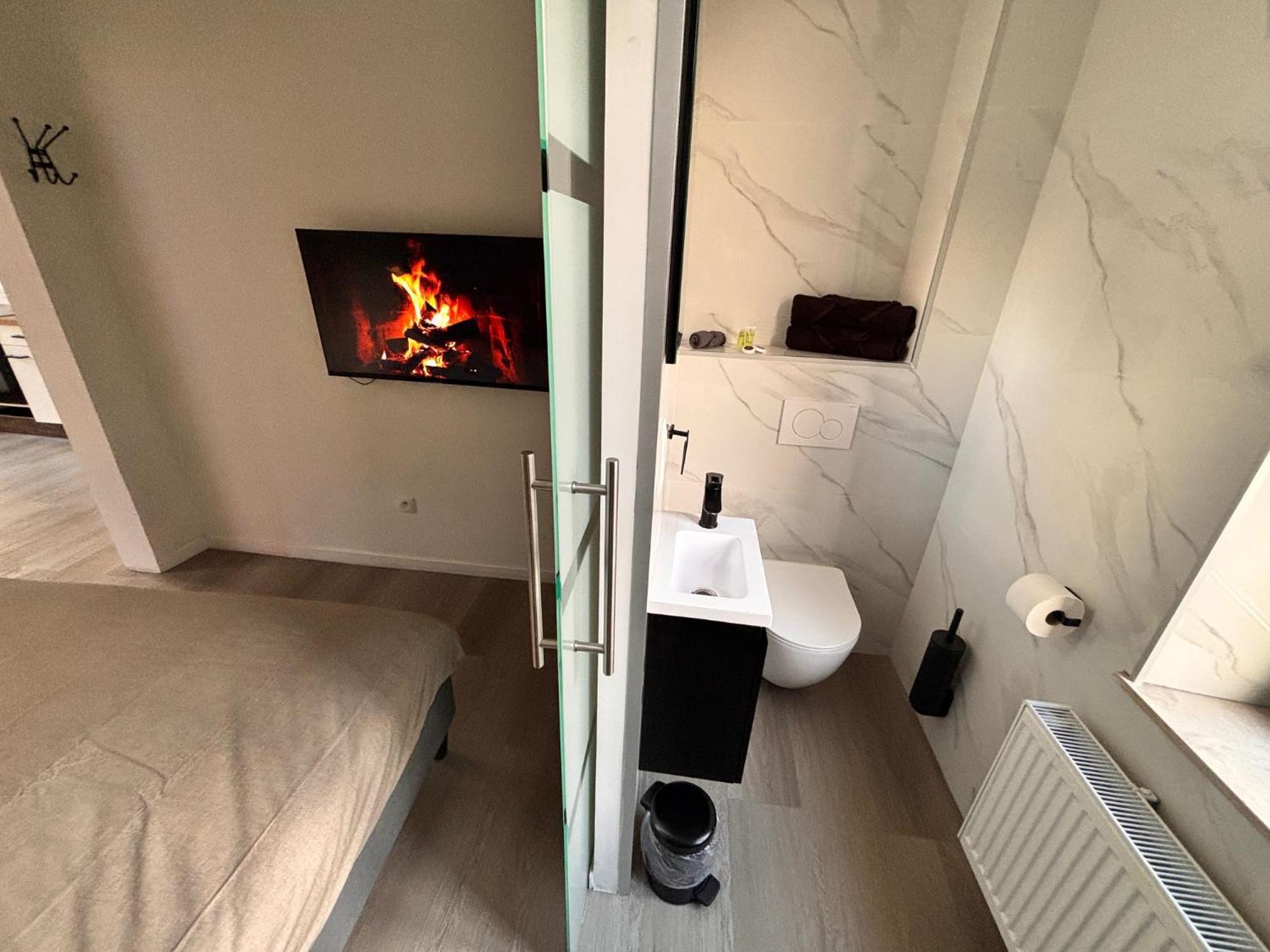 Foursuites Liège Exteriör bild