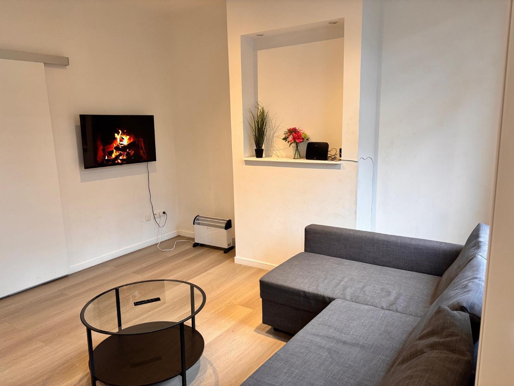 Foursuites Liège Exteriör bild